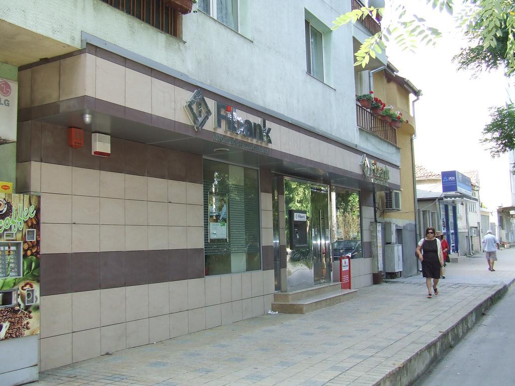 Asparuhov Guest Rooms And Apartments Varna Exterior foto