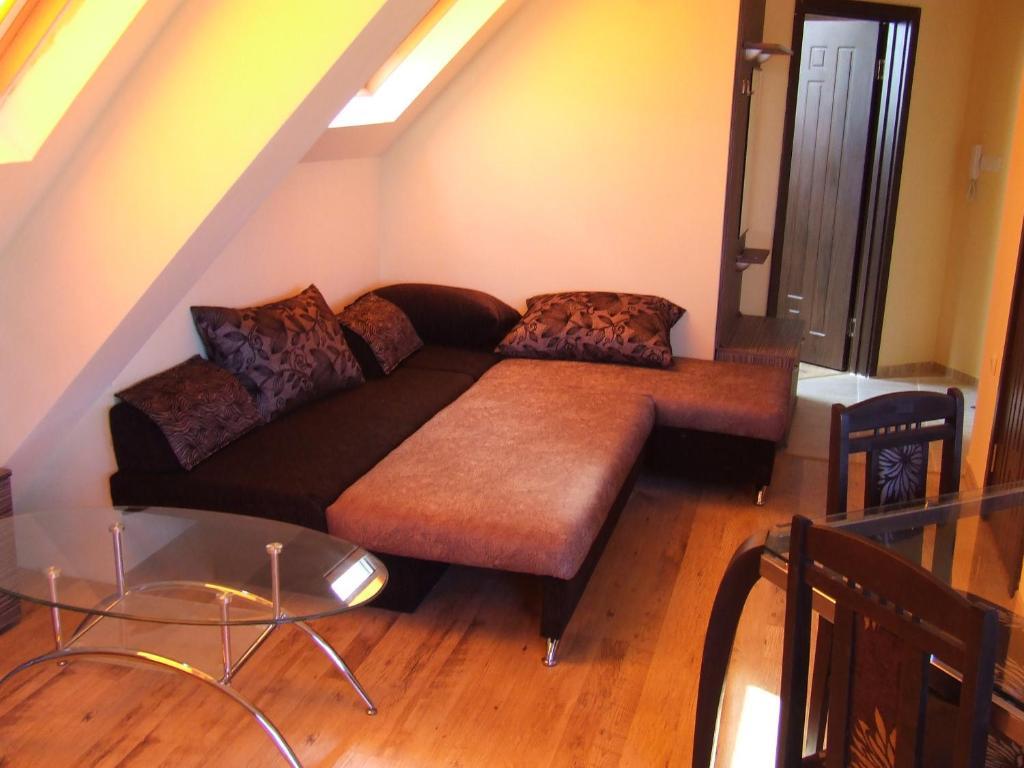 Asparuhov Guest Rooms And Apartments Varna Quarto foto