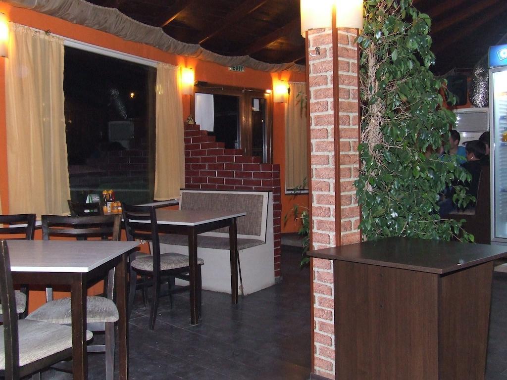 Asparuhov Guest Rooms And Apartments Varna Exterior foto